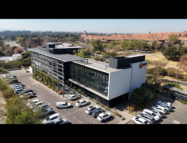 4,456M² OFFICE TO LET IN BRYANSTON